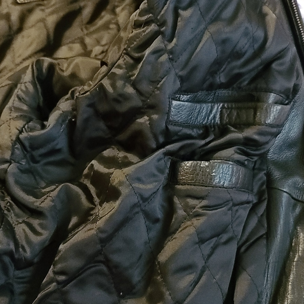 Men's Leather Jacket - Picture 4 of 8
